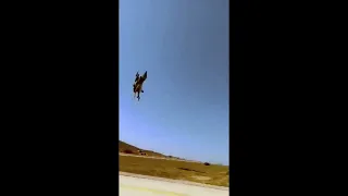 Greek F-16's low pass