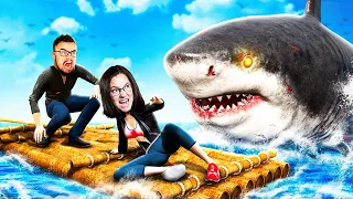 SHARK Attacks My GIRLFRIEND | Raft #1