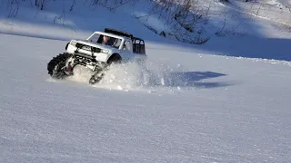 TRX4  on Snow Traxx - The Floating Anchor
