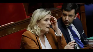Un rapport parlementaire pointe les liens du RN avec la Russie, Marine Le Pen s'indigne