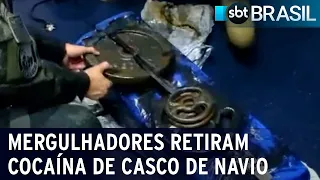 Mergulhadores retiram cocaína de casco de navio em Santos | SBT Brasil (17/08/22)