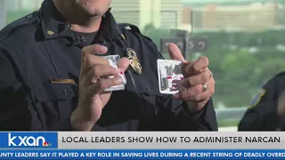 Austin, Travis County leaders show how to administer Narcan