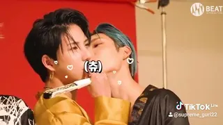 A.C.E Jun & WoW sweet moment