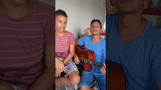 olha o tom que esse garoto cantou página de amigos