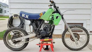 $75 Barn Find Kawasaki KX250 Dirt Bike. Will It Run?