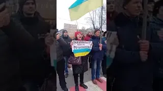 ОКУПАНТЫ, ВОН ИЗ ГОРОДА! МЫ ЗДЕСЬ ВЛАСТЬ! Мелитополь вышел на митинг против российских оккупантов