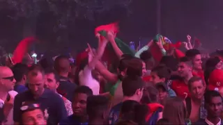 Hinchas Portugal y Francia en parís