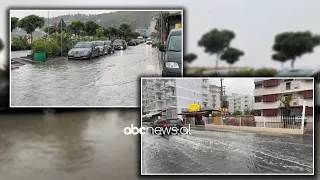 Shiu përmbyt rrugët e Shëngjinit, ujërat e zeza dalin në sipërfaqe, pushuesit boshatisin plazhin