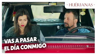 Meral está con un desconocido - Huérfanas