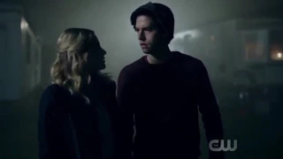 Betty and jughead kiss scene (i believe you jughead) 1x08