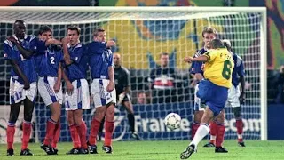 Roberto Carlos amazing free kick goal 😱😱