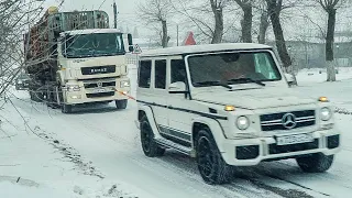 MERCEDES G63 puts the DUDS in their place. MERCEDES G63 AMG vs RANGE ROVER