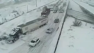 Watch: Vehicles stuck on GTA highways as winter storm hammers Ontario