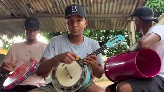 Batucada de Banjo, tantan e pandeiro!! Ivan e Antônio!