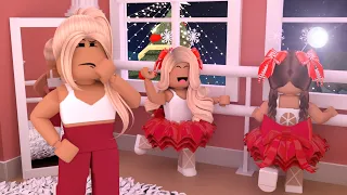 Daughter Performs In A CHRISTMAS DANCE SHOW! *NERVOUS...BROKEN BONE?* VOICE Roblox Bloxburg Roleplay