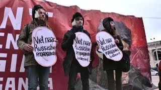 Ukrainian students in Kiev protest against Russian 'propaganda'