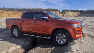 тест-драйв на песчаном карьере нового isuzu d-max