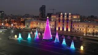 Главная елка Самары установлена на площади Куйбышева