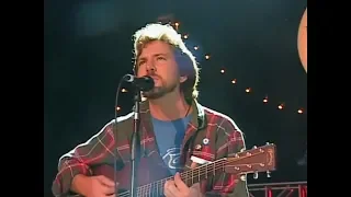 Eddie Vedder - Better Man, Bridge School Benefit, Mountain View, 10.23.2004 (Pro-Shot)