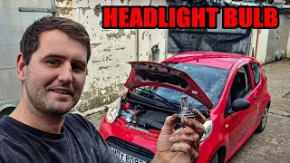 How to change the headlight bulb in a Mk1 2005-2014 Citroen C1
