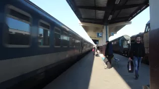 IR-train arrives Oradea station