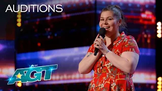 Hard of Hearing Comedian Hayden Kristal Brings The Laughs With a Funny Audition | AGT 2022