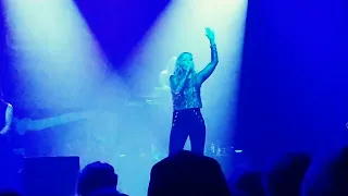 Amorphis w Anekke van Giersenberg. Amongst Stars live