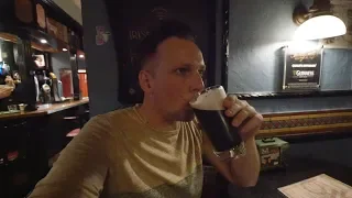 Harat's Irish Pub on Nevsky Prospect, Saint Petersburg. Vlog