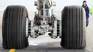 The Crazy Engineering Behind World Largest Landing Gears  Lifting 420 Ton Aircraft