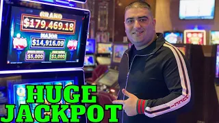 NoN Stop Bonuses & HUGE JACKPOT On Piggy Bankin Slot Machine