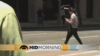 Honolulu Criminalizes Crossing Streets While Looking At Phone