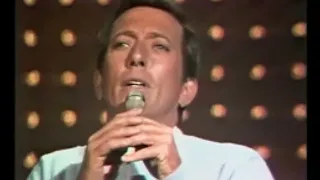 ANDY WILLIAMS ~ "MOON RIVER"  LIVE  1962
