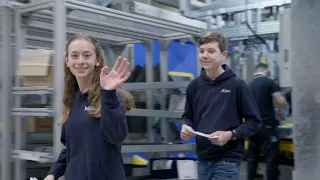 Die Genius Kinderreporter in der Batterieproduktion Hedelfingen