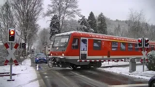 Spoorwegovergang Bad Laasphe (D) // Railroad crossing // Bahnübergang