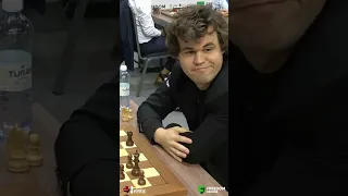 SHOCKING BLUNDER by Magnus Carlsen! #shorts