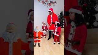 Santa Claus is dancing with me 😂😂 #shorts #tiktok #santaclaus #christmas #christmastree #christmas