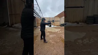 Стрельба из винтовки с одной руки