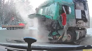 Tragic  truck accident in Russia  / Truck crash compilation