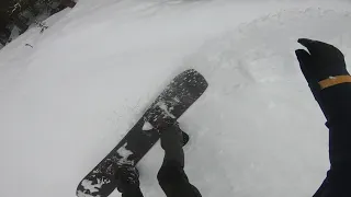 Slashing spring powder - snowboarding in Kvitfjell