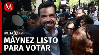 Jorge Álvarez Máynez hace fila para poder votar