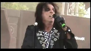 Alice Cooper - Department of Youth (Live) Taste of Minnesota, Harriet Island - St. Paul 30Jun2006