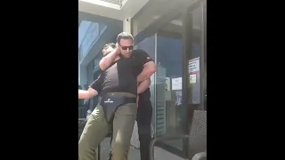 Bodyguard - Close Protection Techniques / Self-defense