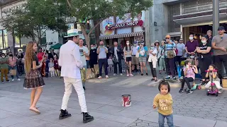 The cute baby joins our street performance of "Dance Monkey" ❤️🎻🎷 karolina prot sens