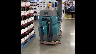 Robotic floor cleaner at Sam’s Club