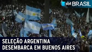 Seleção Argentina reencontra torcida após desembarcar em Buenos Aires | SBT Brasil (20/12/22)