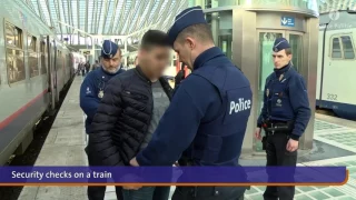 No Comment : Security checks on a train