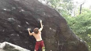 Bouldering : Central Park NYC : Worthless Boulder : Voodoo Bullshit