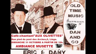 AUX OLIVETTES de Liège-Ambiance spéciale musiciens chanteurs. (VIDEO 3) 31/10/21