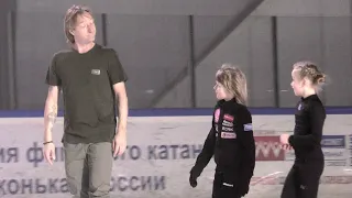 Каскад 3-3 Евгения Плющенко, 2,5 аксель и тройные прыжки Александра Плющенко