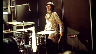 Ringo's drumming on Good Morning Good Morning (Extra Isolation)